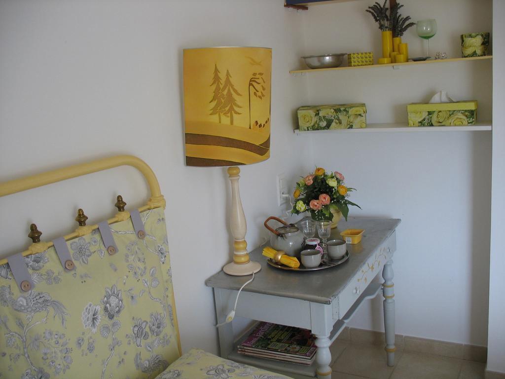 B&B La Cigaline Villedieu  Bilik gambar